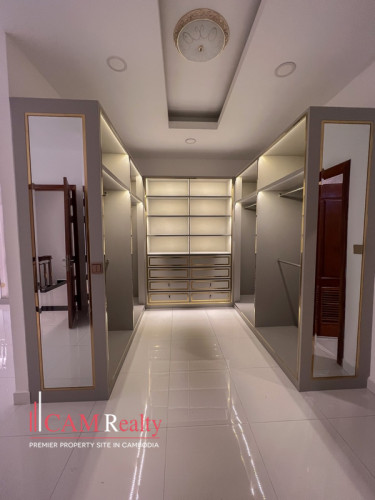 6 Bedrooms Imperial Villa For Rent in Borey Vimean Phnom Penh