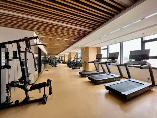 Beautiful studio condo pinnacle