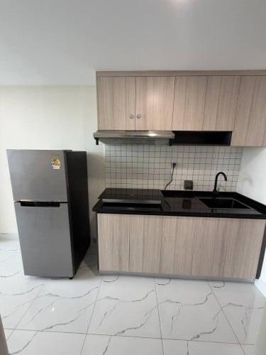 Condo L Tower 271 available for rent