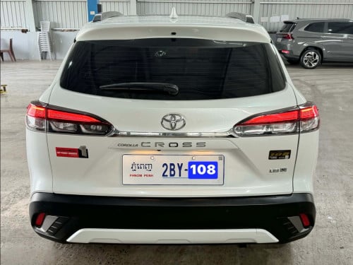 Corolla cross 2024Full option ឆ្វេងសុីនចូលតាមក្រុមហ៊ុន Toyota នៅធានាពីក្រុមហ៊ុន