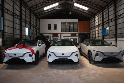 Ez60មានក្នុងស្តុកសៀមរាបOpmax2