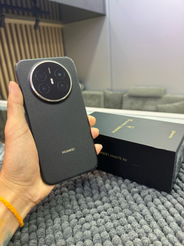 Huawei Mate70air 99% 649$