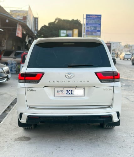Land Cruiser 09 up 24 V6 Full Option ឡានថ្មី💯