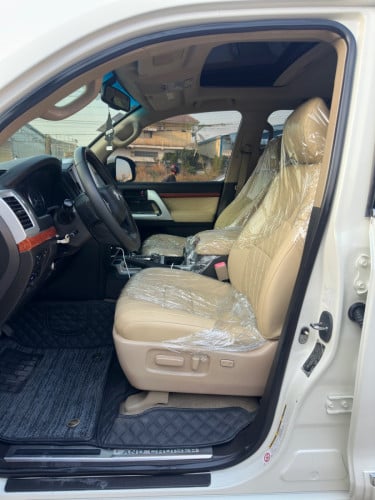 Land Cruiser 09 up 24 V6 Full Option ឡានថ្មី💯