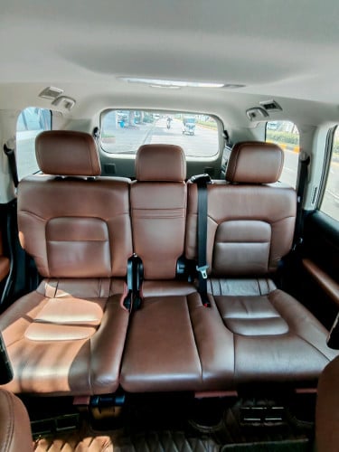 Land Cruiser Executives longe 2019