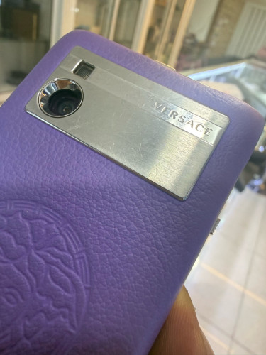 LG Versace
