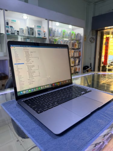 MacBook Air M1 13โ 256