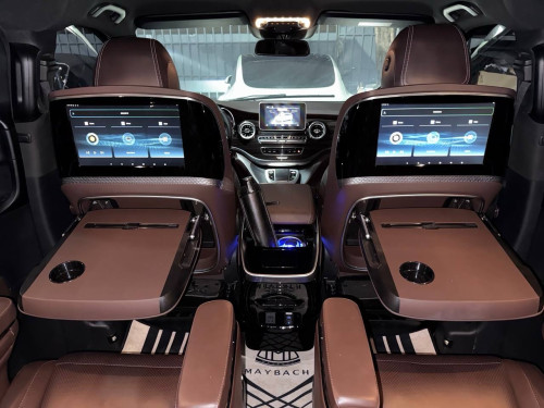 Mercedes Benz V Class Full Option ធានាឡានស្អាត 7មុឺនម៉ាយ