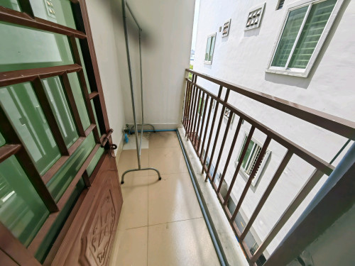 Nice Studio Apartment Elevator near st 271 Sovana Market