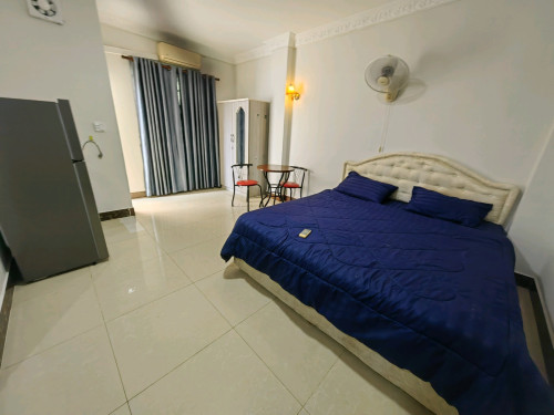 Nice Studio Apartment Elevator near st 271 Sovana Market