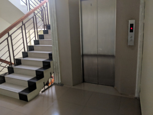 Nice Studio Apartment Elevator near st 271 Sovana Market