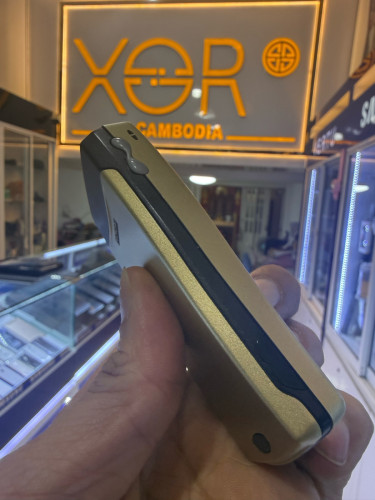 Nokia 8250 Gold