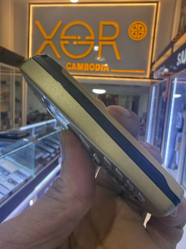 Nokia 8250 Gold