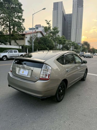 prius 2006 full option ពណ៌មាស ធានាឡានស្អាតម្ចាស់ជិះផ្ទាល់រាល់ថ្ងៃ