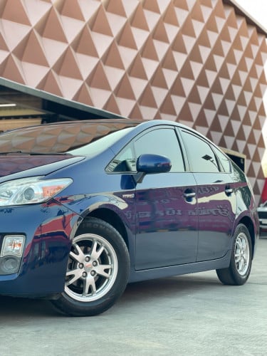 Prius 2010 Option 3 Solar តម្លៃមហាល្អ