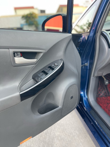 Prius 2010 Option 3 Solar តម្លៃមហាល្អ