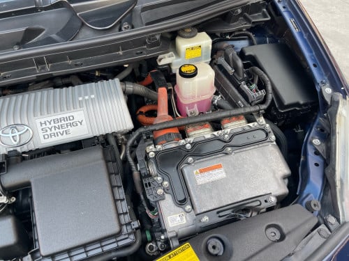 Prius 2010 Option 3 Solar តម្លៃមហាល្អ