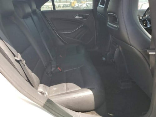 Sell cla 250 2014 ធម្មតា​ឡាន​អត់​ច្រេះ​អត់​បុក​សាង​18800$