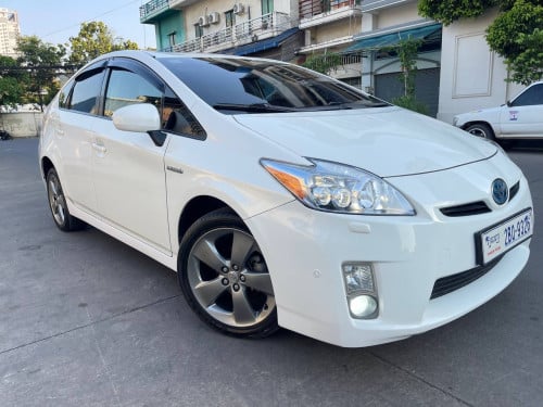 Today Prius 010 Options 5 គុជ3 ក្នុងលឿង