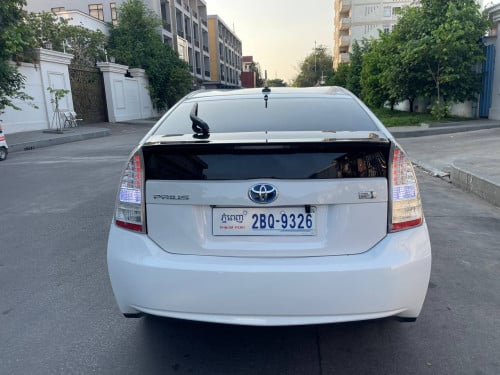Today Prius 010 Options 5 គុជ3 ក្នុងលឿង