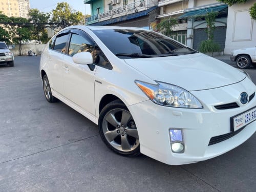Today Prius 010 Options 5 គុជ3 ក្នុងលឿង