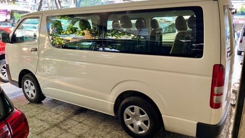 Toyota Hiace 2018 buy New from company Urgent sale!!!