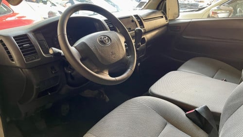 Toyota Hiace 2018 buy New from company Urgent sale!!!