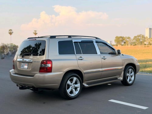 Toyota Highlander 2005 ប៉ុង1