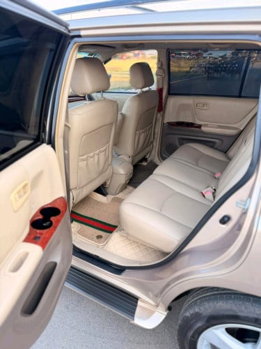 Toyota Highlander 2005 ប៉ុង1