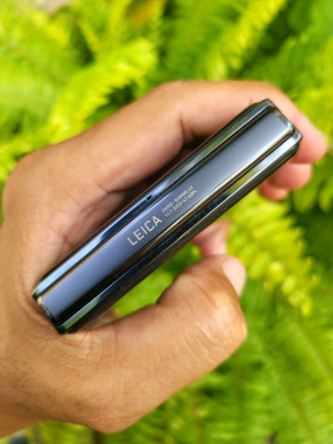 Xiaomi Mi Flip12g/512g Global(វៃដូរបាន)👉$395