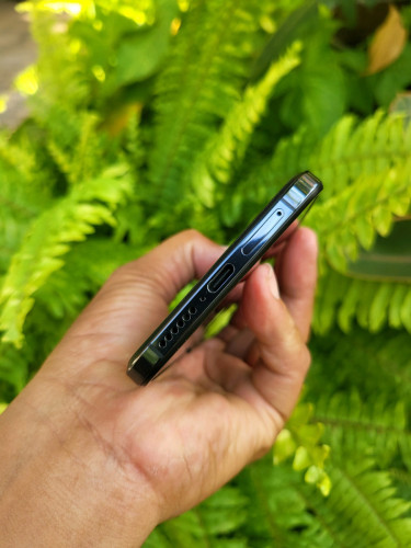 Xiaomi Mi Flip12g/512g Global(វៃដូរបាន)👉$395