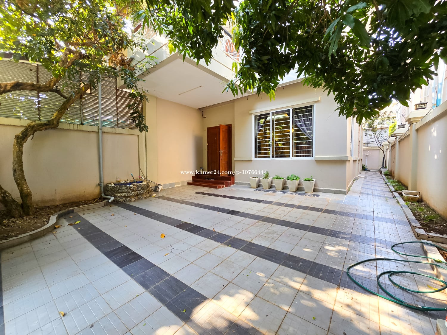 TWIN VILLA FOR RENT IN PENG HOUT BOENG SNOR