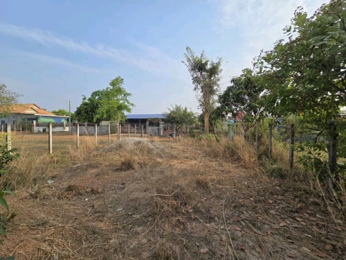 ដីលក់ ប្លង់រឹង មានរបង ដីចាក់ខ្ពស់រួចស្រាច់