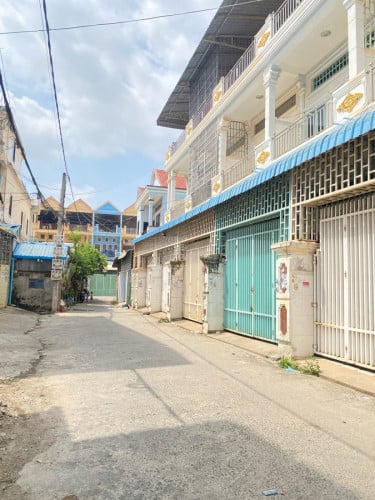 ផ្ទះ​លក់​ម្នាស់​ផ្ទាល់​
