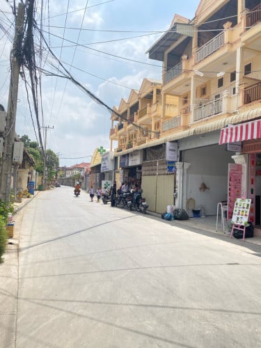 ផ្ទះ​លក់​ម្នាស់​ផ្ទាល់​