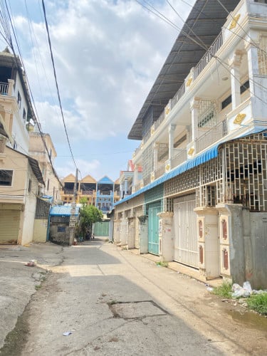 ផ្ទះ​លក់​ម្នាស់​ផ្ទាល់​
