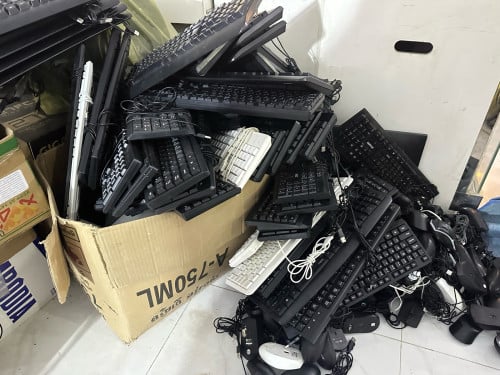 លក់ធូរបងៗ 1គ្រាប់ 1$ mouse និង keyboard 6000៛