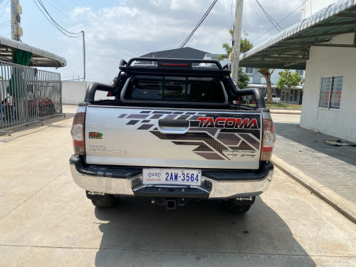 លក់​តម្លៃ​ 17500$ ឆ្នាំ​ 05 ឡេីង​012 បុង​2 មាន​ឡាយ​សិន​ហើយ​