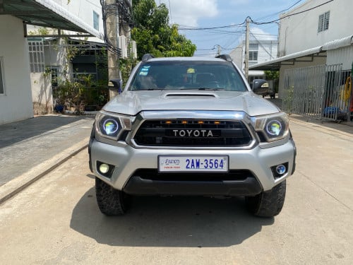 លក់តម្លៃ 17500$ ឆ្នាំ 05 ឡេីង012 បុង2 មានឡាយសិនហើយ