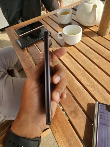 Samsung S22 នៅស្អាត 95%