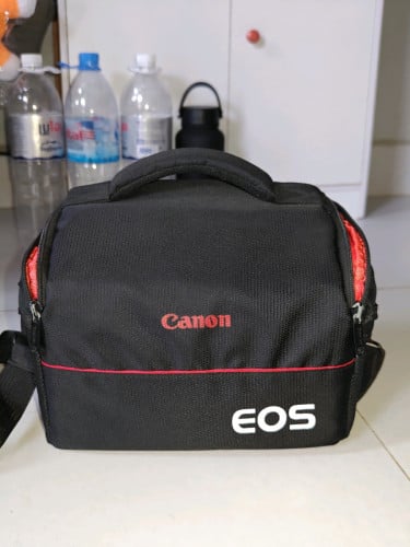 លក់ កាបូបកាមេរ៉ា Canon EOS ស្អាត