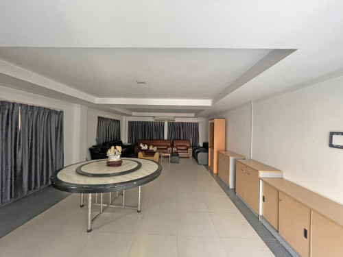(English Below) 🏘 អគារ (Building) សម្រាប់ជួល នៅជិតផ្លូវ271 	(កូដ៖ A05-062636)