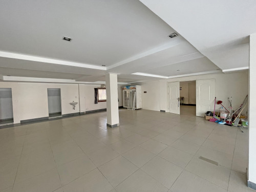 (English Below) 🏘 អគារ (Building) សម្រាប់ជួល នៅជិតផ្លូវ271 	(កូដ៖ A05-062636)