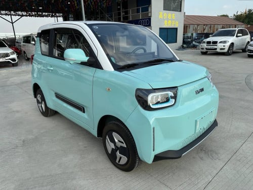 中国北京.   元宝EV 小电车.    续航175公里