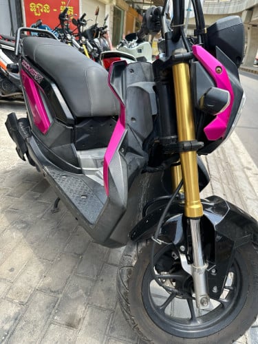 លក់Honda zoomer
