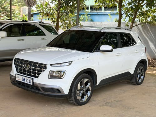 ឡានលក់ Hyundai Venue 2021