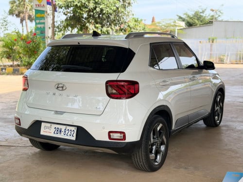 ឡានលក់ Hyundai Venue 2021