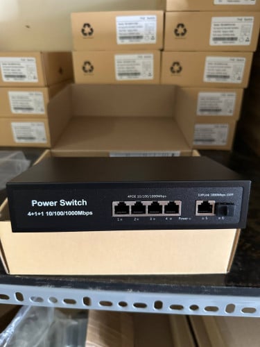 #POE Switch 4 Port  Model: G04 P11U65
