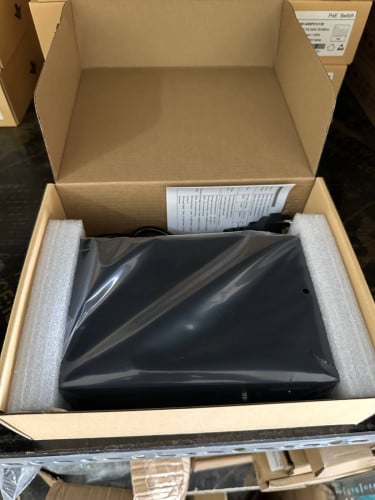 #POE Switch 4 Port  Model: G04 P11U65