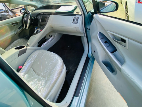 ថ្មីណាស់ Prius 2013 option កប់ deluxe sorla